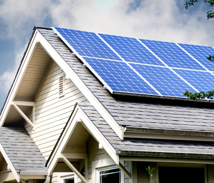 Expert solar panel maintenance in Los Angeles